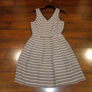 Sleeveless Taylor Dress Sz 10